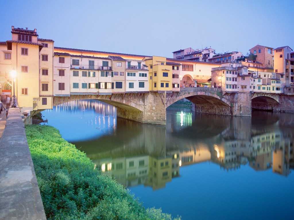 Ponte Vecchio Bride, Italy