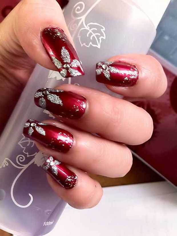 Red Valentine Nail Art 3