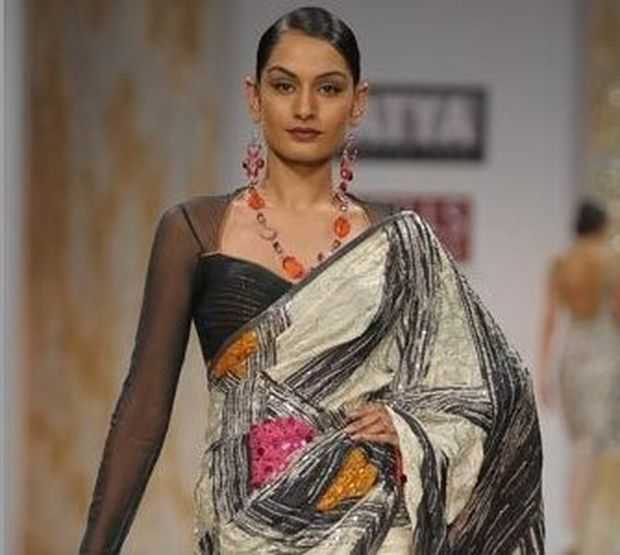 latest-saree-blouse-pattern-6