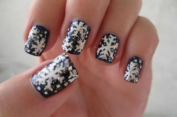 snowflake nail art design ideas