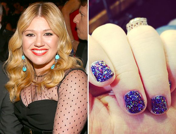 kelly-clarkson-celebrity-nail-art-trends