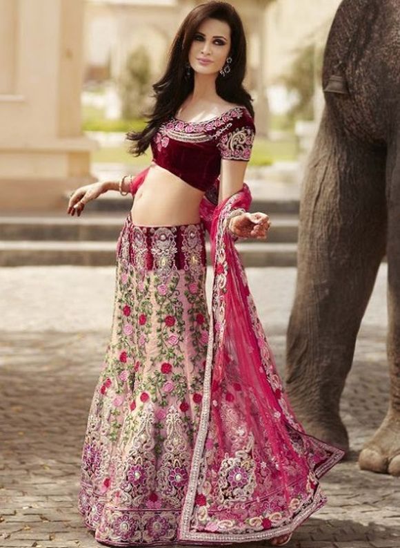 Latest-Indian-Bridal--Lehnga-Choli-Designs-2013