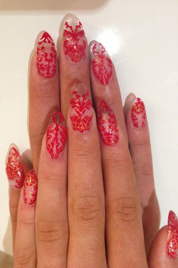 -UK-nail-art-festival-ideas-lace-nails