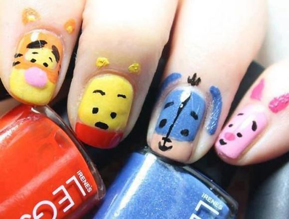 Winnie-the-Pooh-disney-nail-art