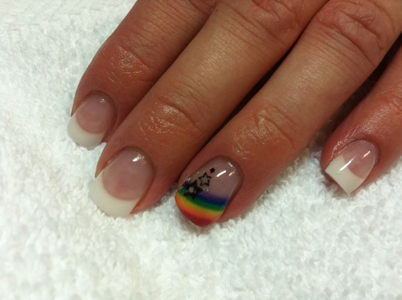 rainbow-nail-art-7