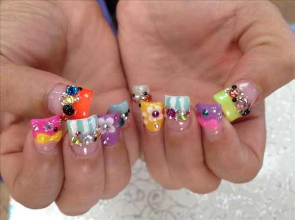 rainbow-nail-art-8