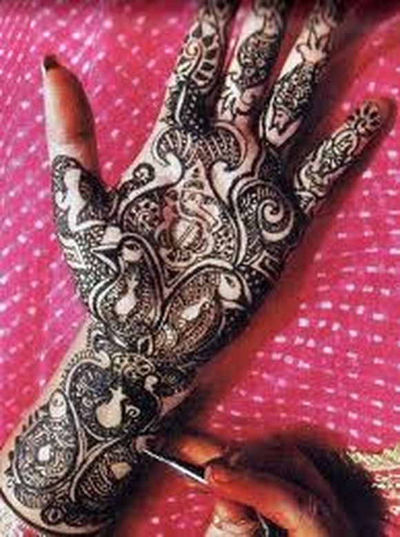 Ganpati Mehndi Designs: Ganesh Mehndi Design Ideas