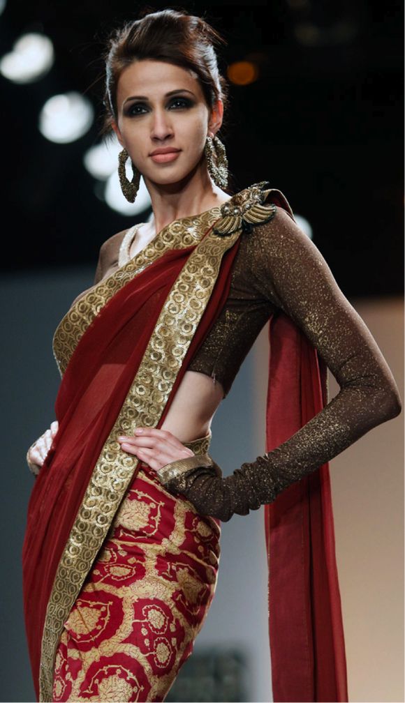 saree-blouse-patterns-with-sleeves-5