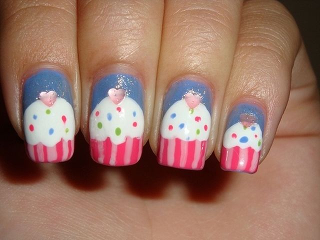 birthday-cake-nail-art-2