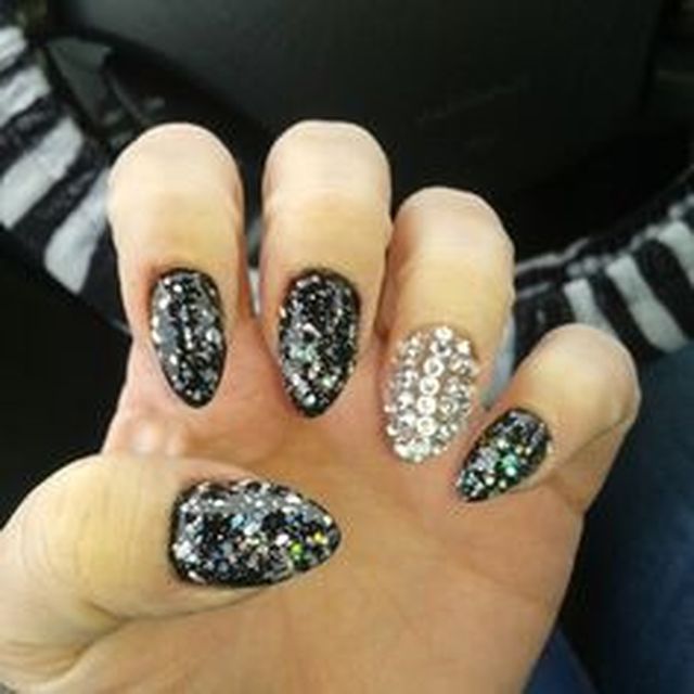 brithday bling nails-1